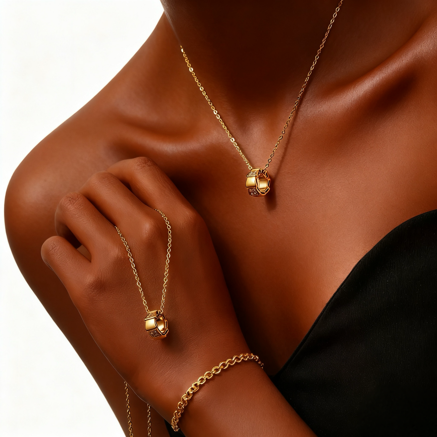 Colar banhado a ouro #38