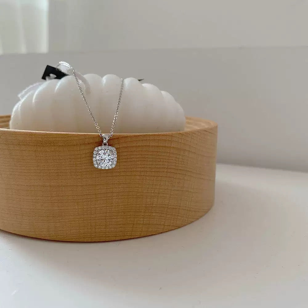 Colar banhado a ouro #04