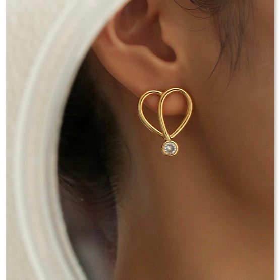 Hollow heart zircon earring #79