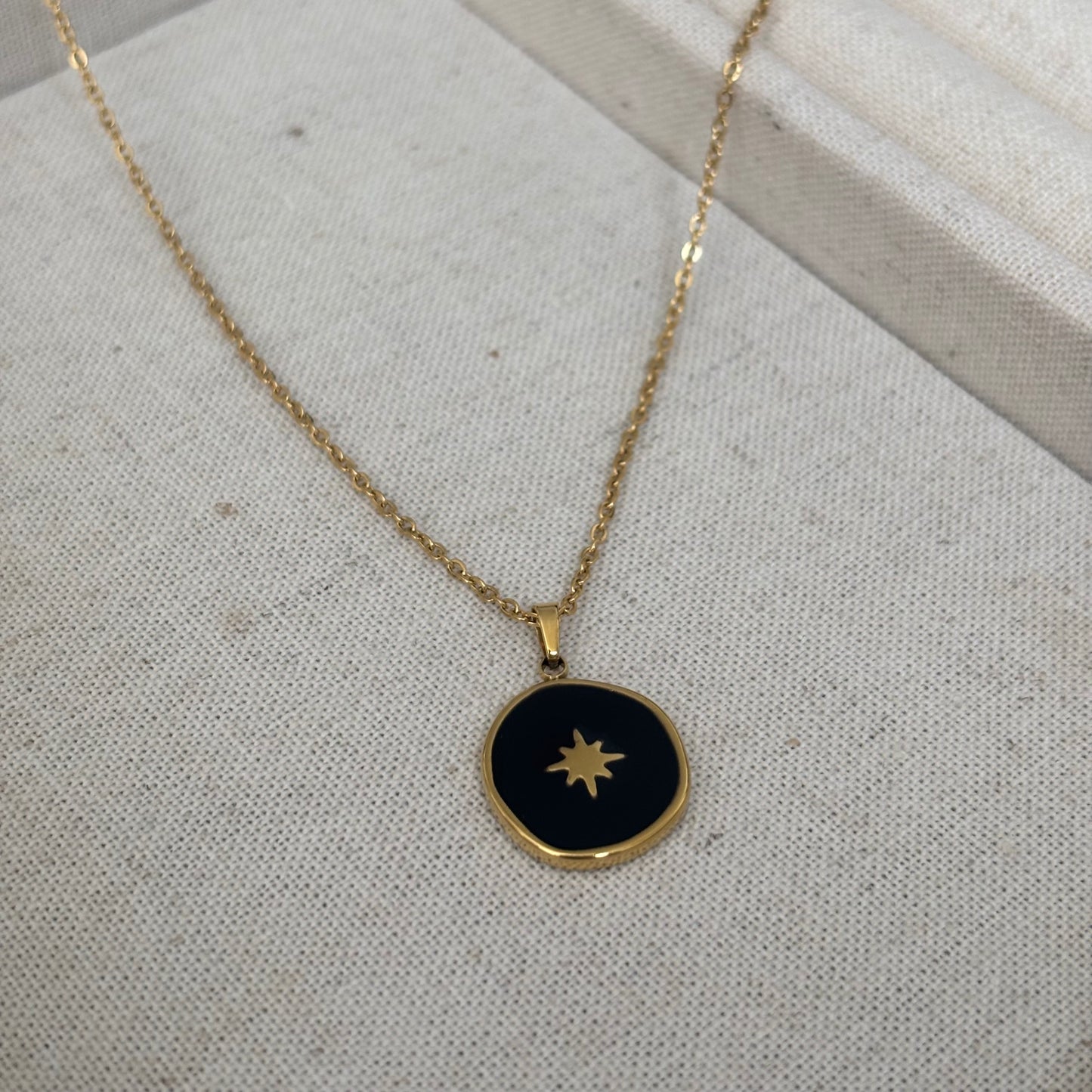 Colar banhado a ouro #03