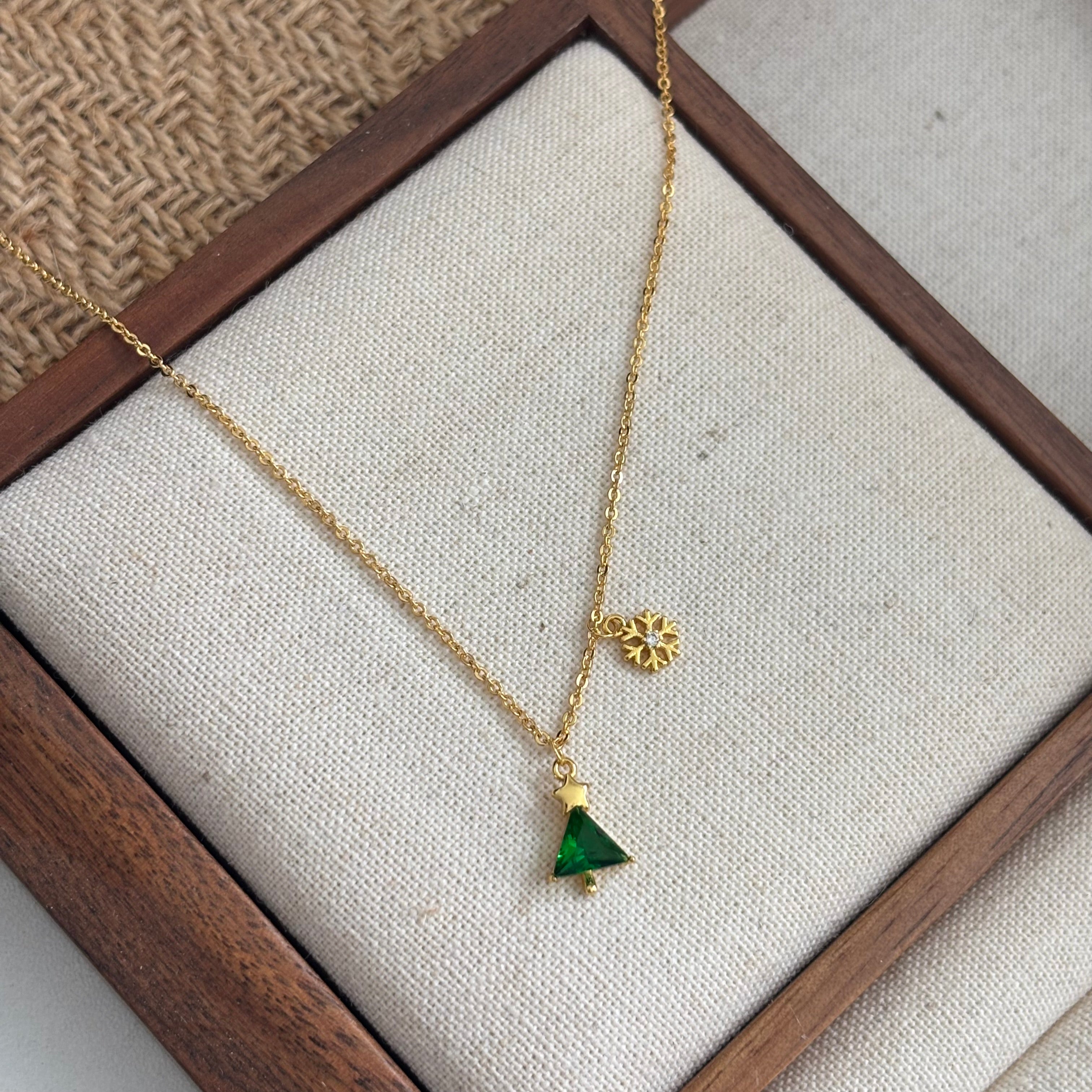 Colar banhado a ouro #51