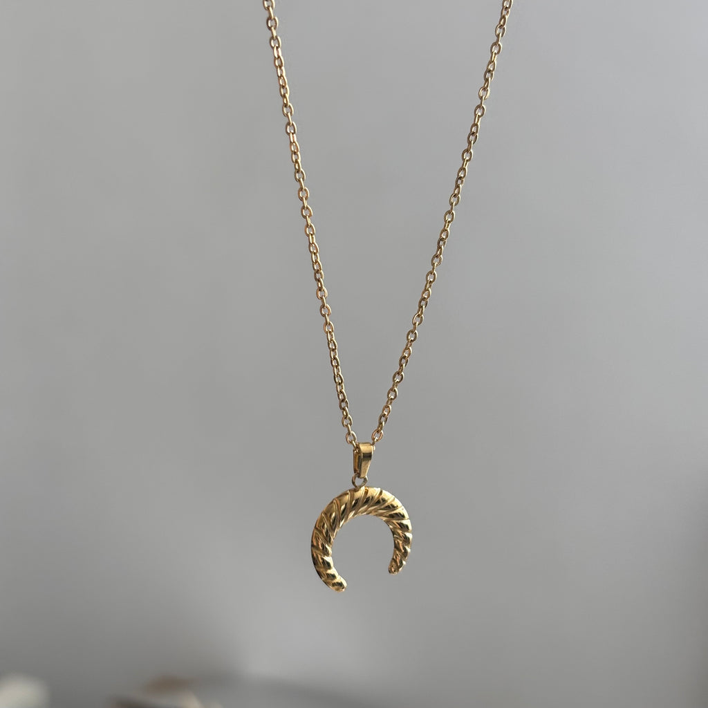 Colar banhado a ouro #15