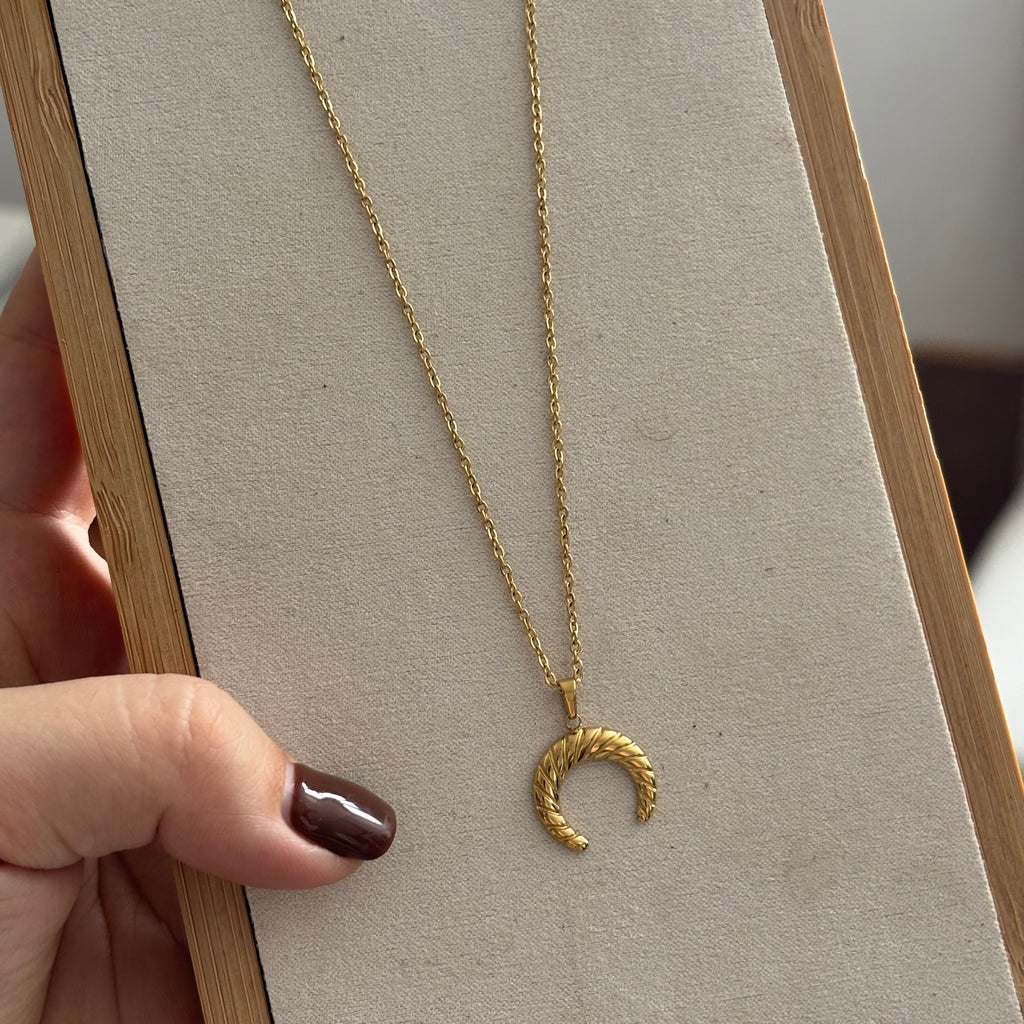 Colar banhado a ouro #15