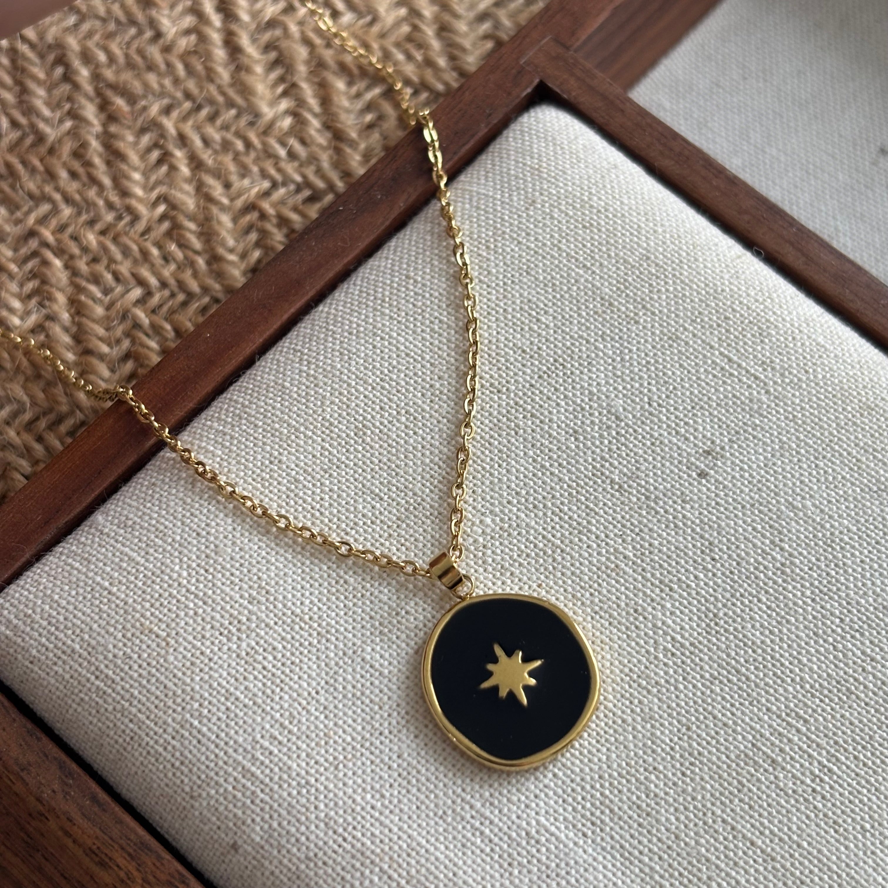 Colar banhado a ouro #03