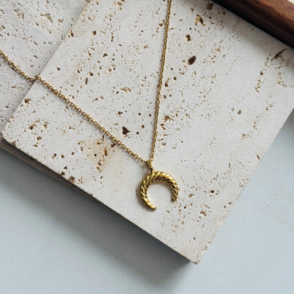 Colar banhado a ouro #15