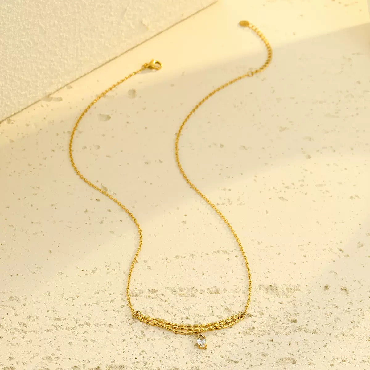 Colar banhado a ouro #16