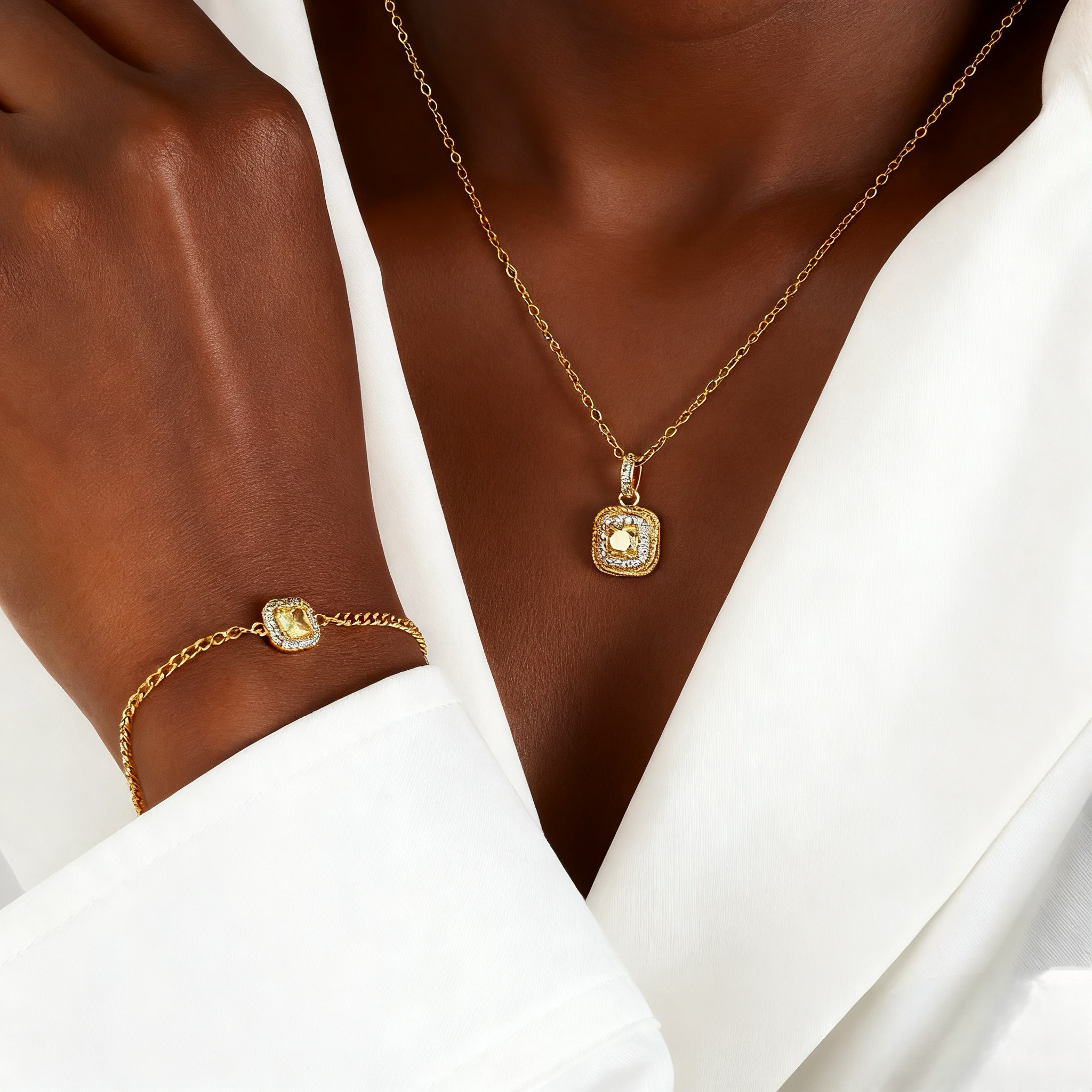 Colar banhado a ouro #14