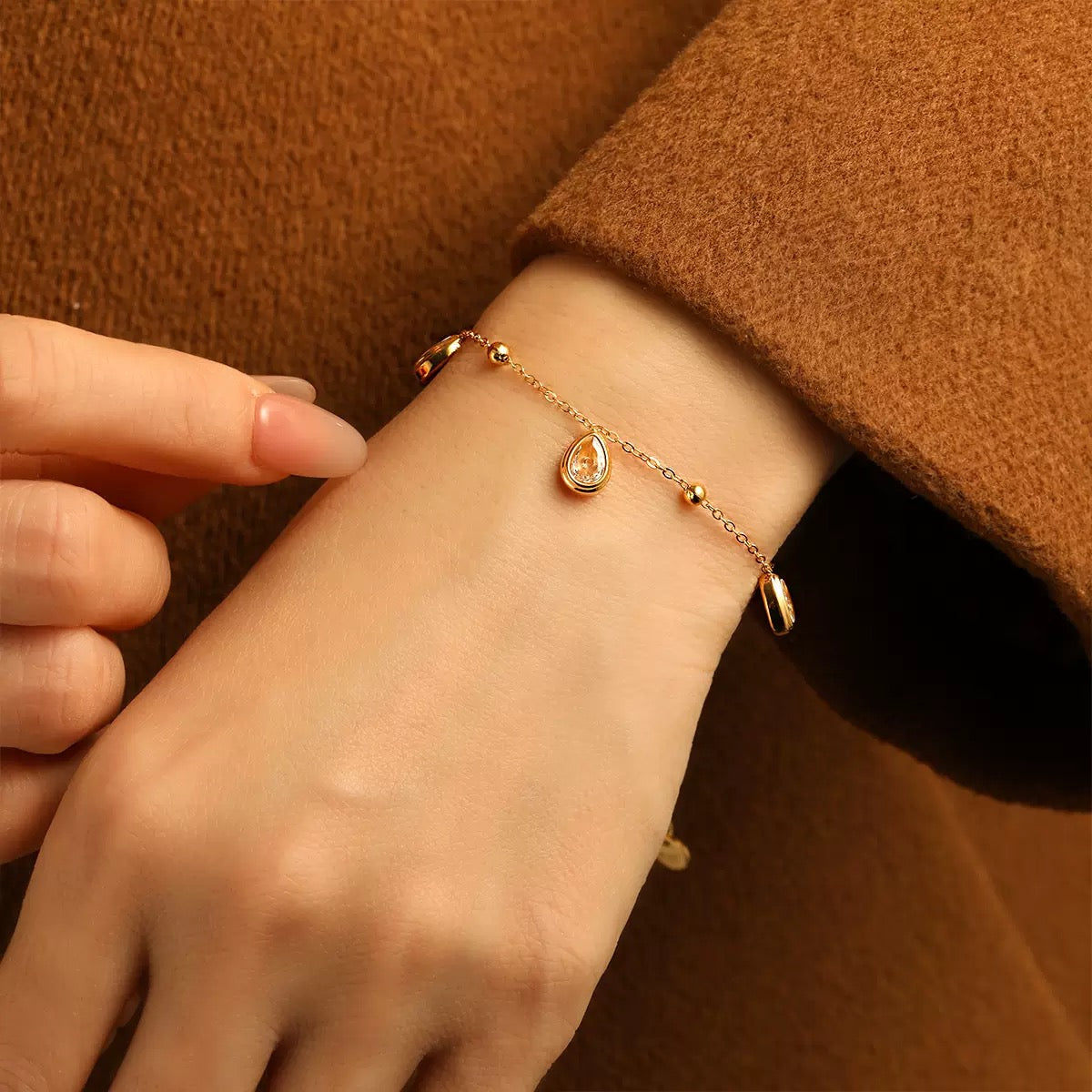 pulseira banhada a ouro #68