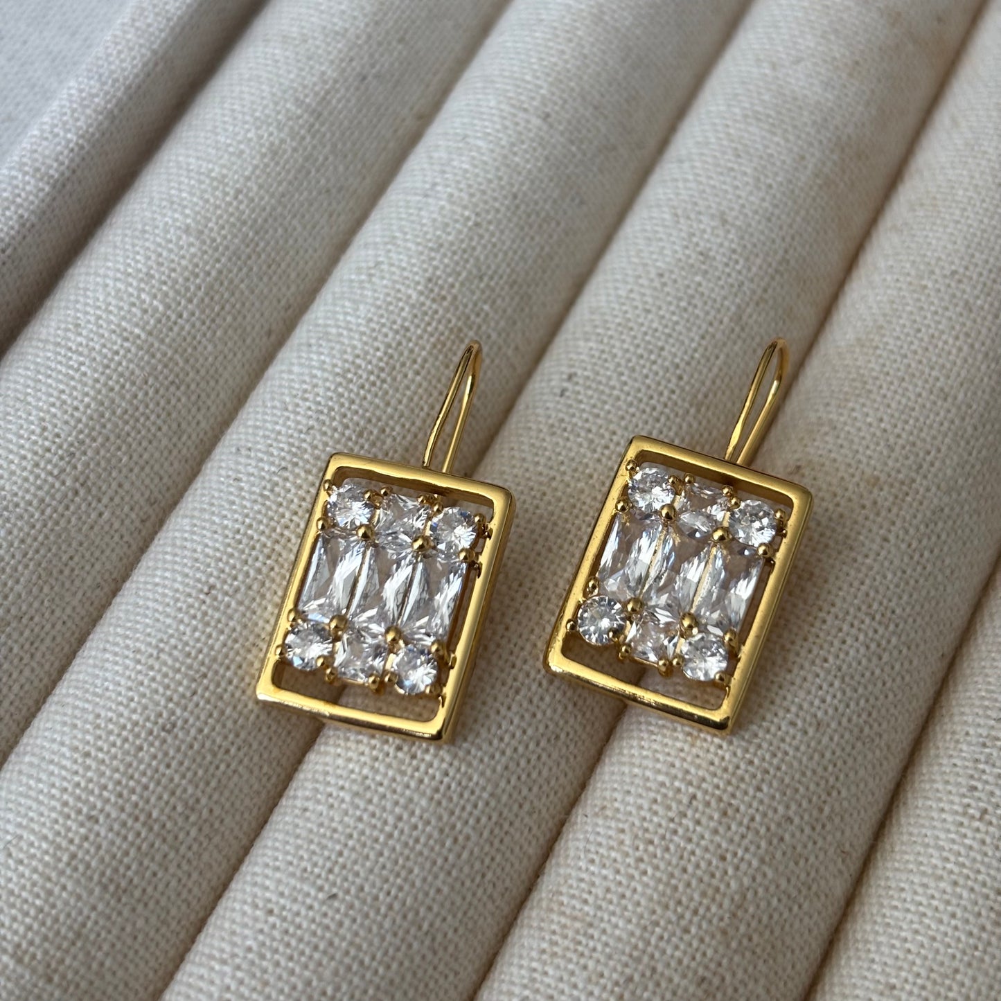 Brinco de luxo leve #42