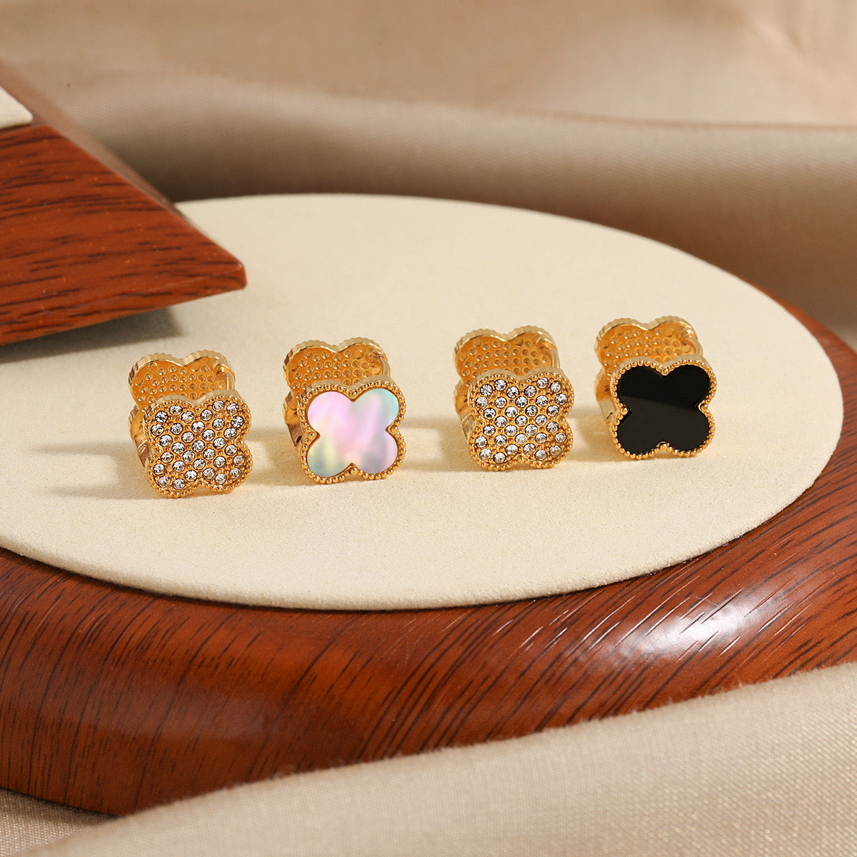 Brinco de Luxo Leve #03