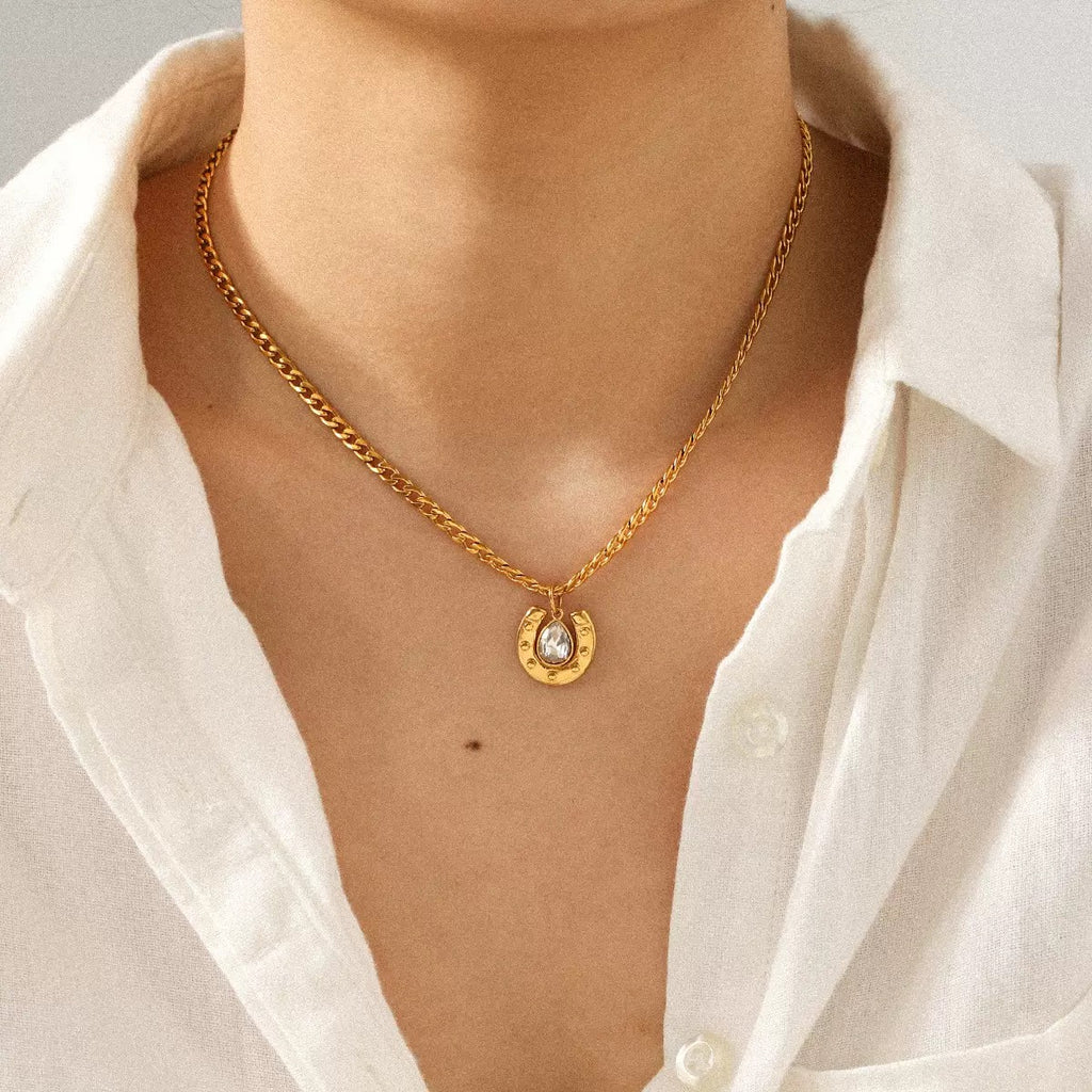 Colar banhado a ouro #11